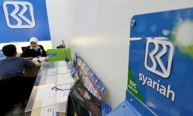 custumer service bank bri melayani nasabah